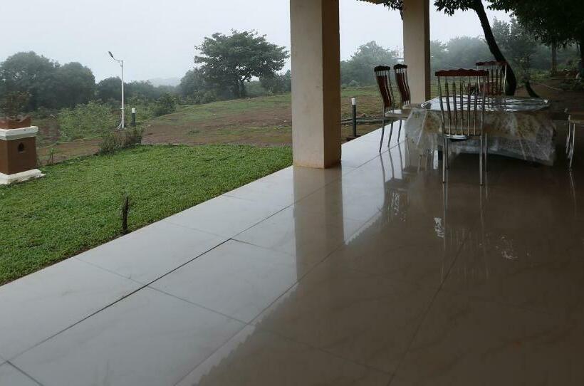 هتل Ashoka Villa 3 Bhk Mahabaleshwar