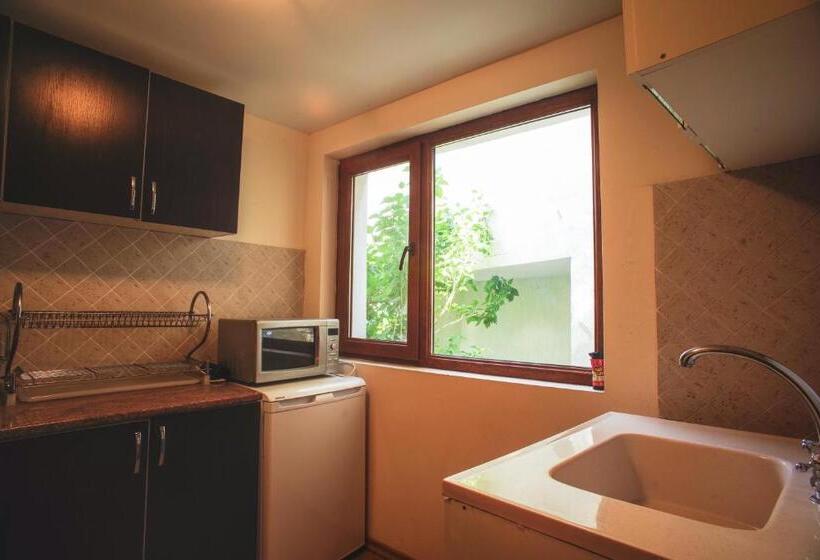 פנסיון Guest House Yoanna