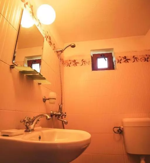 پانسیون Guest House Yoanna