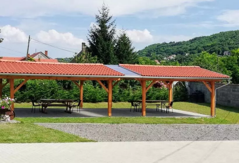 Majatalo Lótuszvirág Vendégház