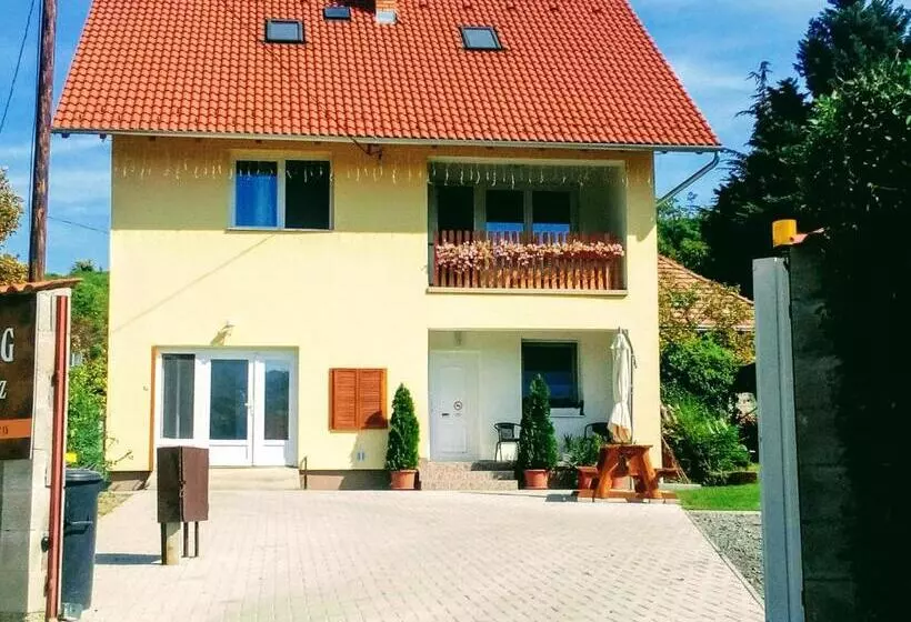 Majatalo Lótuszvirág Vendégház