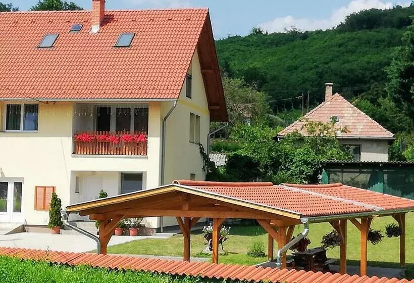 Majatalo Lótuszvirág Vendégház