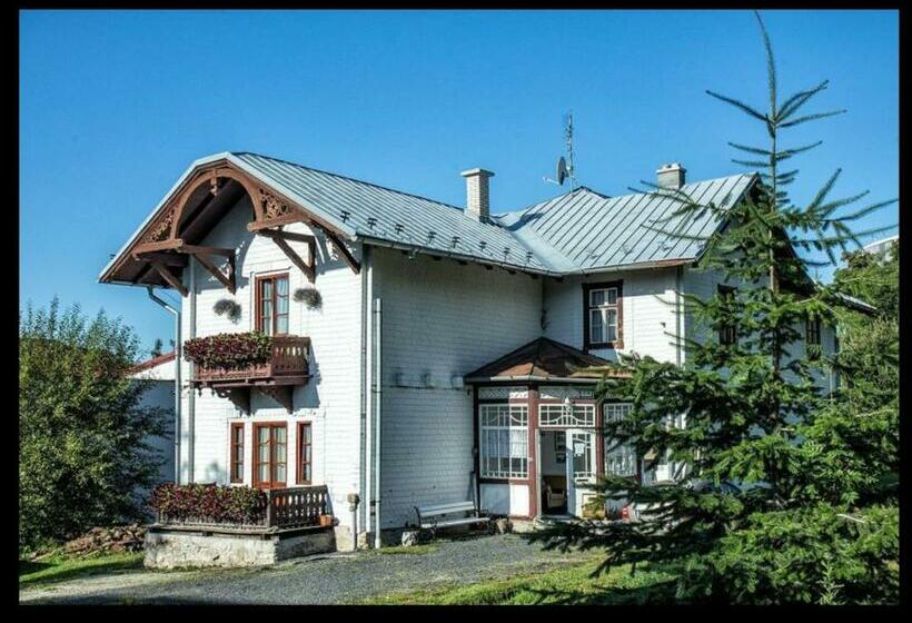 펜션 Penzión Villa Breza