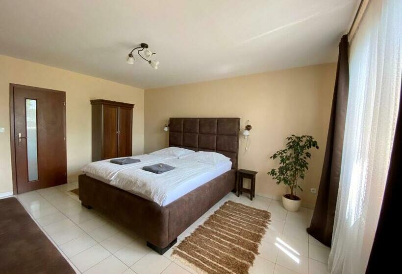 膳宿费 Ubytovanie žaneta