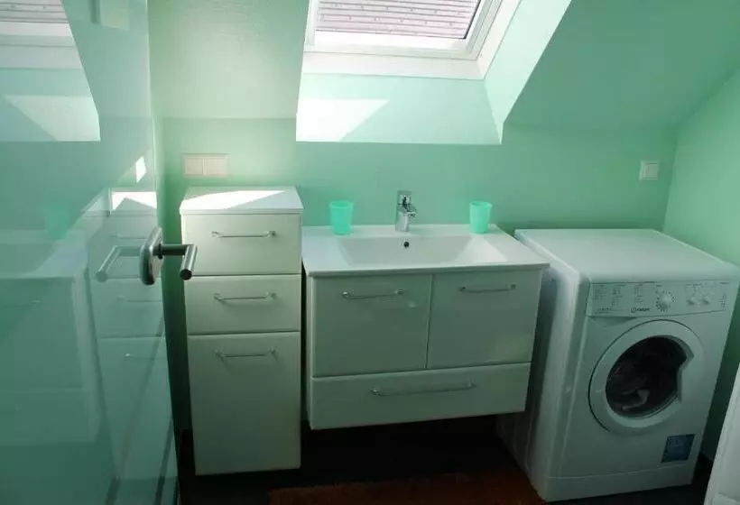 Post Hostel For Youth, Students And Pilgrims