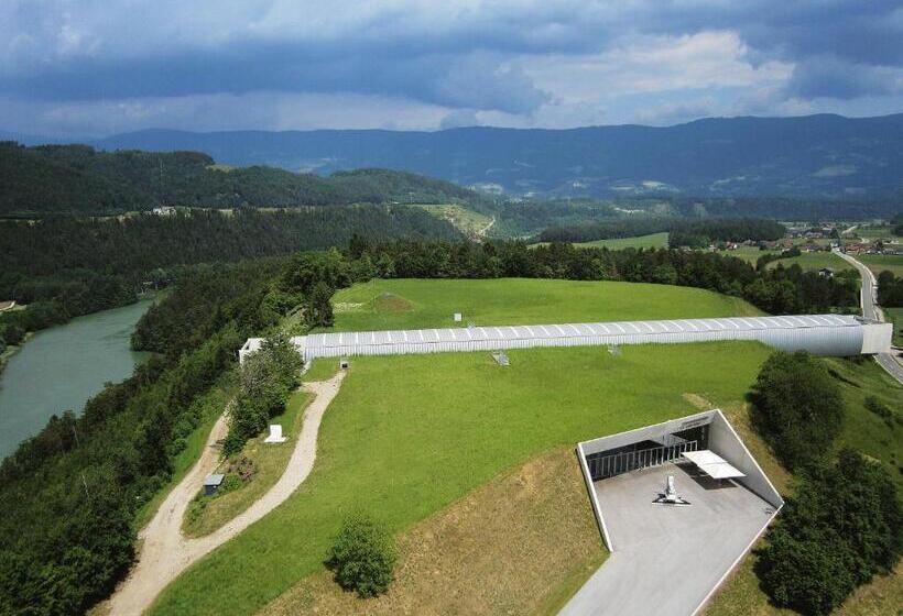 Post Hostel For Youth, Students And Pilgrims