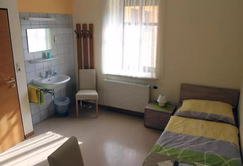 Post Hostel For Youth, Students And Pilgrims