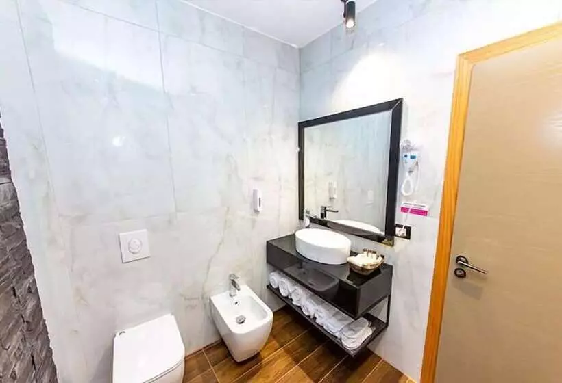 ホテル Apollon Sarande