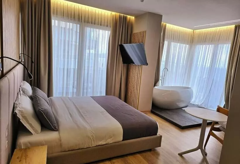 ホテル Apollon Sarande