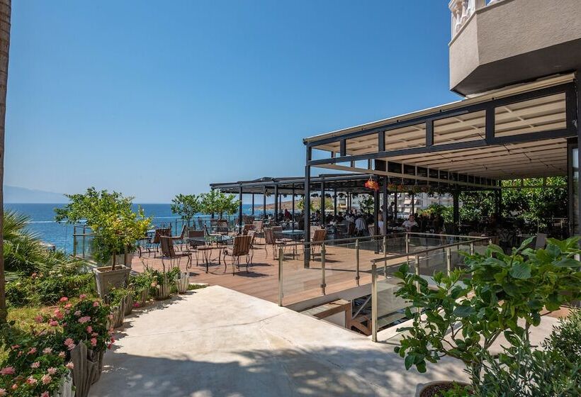 ホテル Apollon Sarande