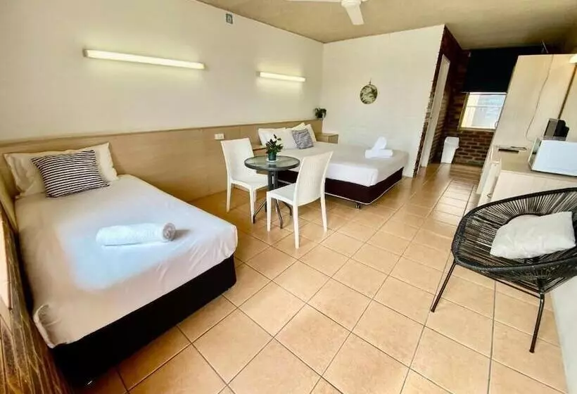 فندق Camden Motor Inn