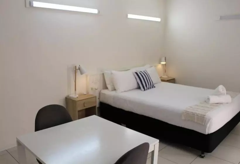 فندق Camden Motor Inn