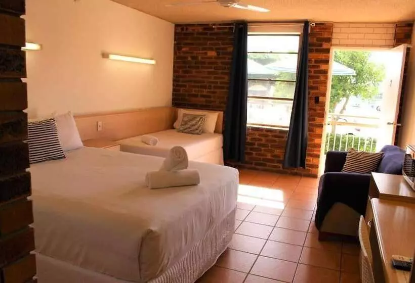 فندق Camden Motor Inn