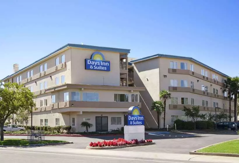 Hotelli Days Inn & Suites By Wyndham Rancho Cordova