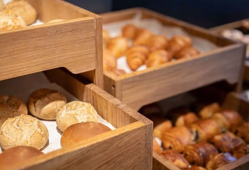 Doubletree By Hilton Hotel Amsterdam Ndsm Wharf