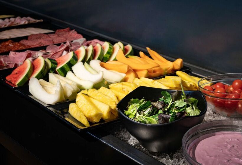 Doubletree By Hilton Hotel Amsterdam   Ndsm Wharf