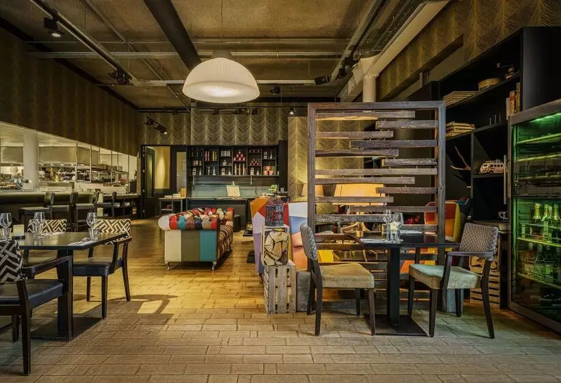 Doubletree By Hilton Hotel Amsterdam Ndsm Wharf