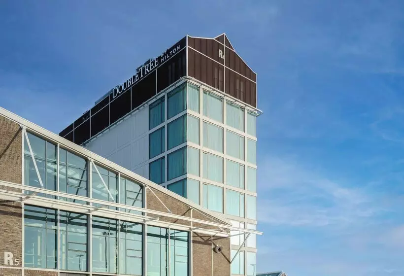Doubletree By Hilton Hotel Amsterdam Ndsm Wharf