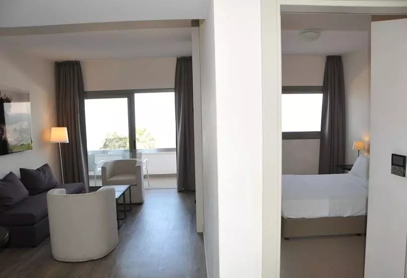 هتل Droushia Heights