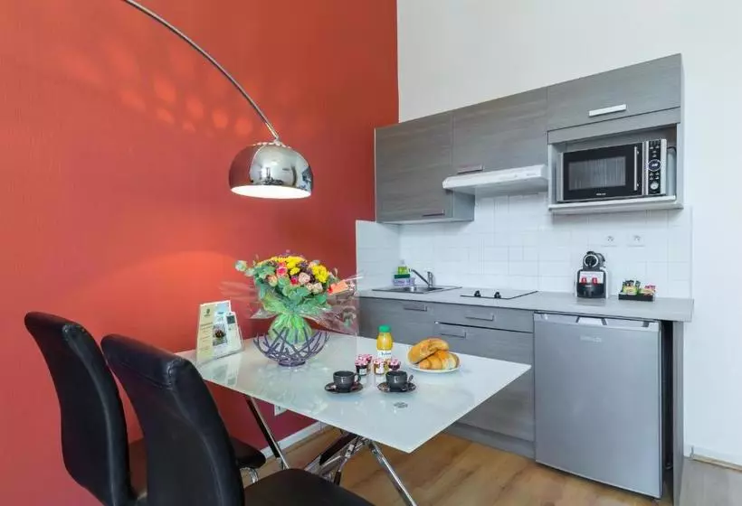 호텔 Florella Marceau Residence