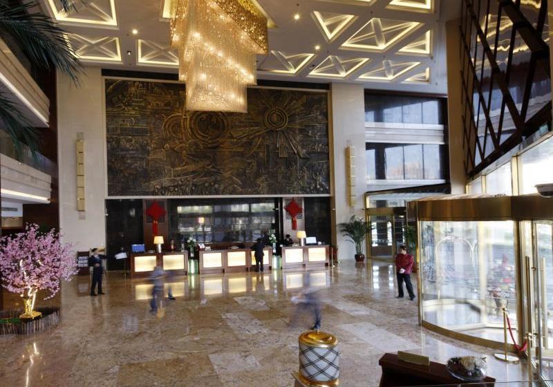 فندق Golden Rich