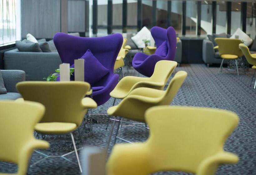 فندق Grand Alora