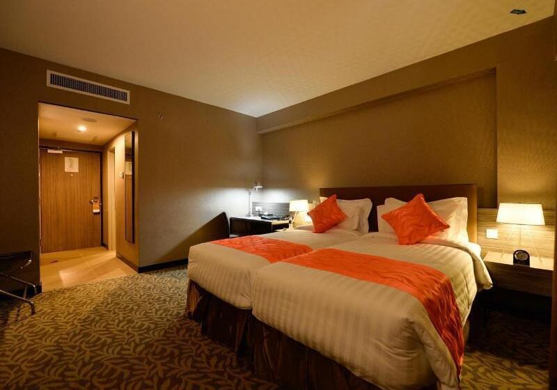 فندق Grand Alora