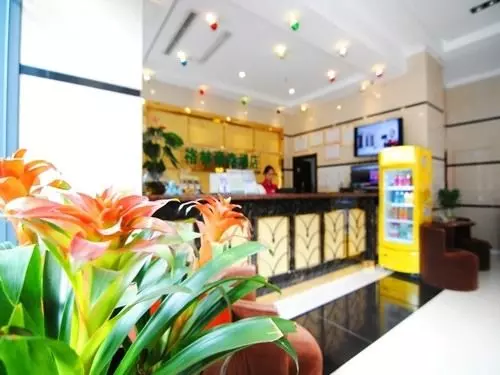 Отель Greentree Inn Chongqing North Railway Station Expr