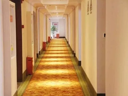 Отель Greentree Inn Chongqing North Railway Station Expr