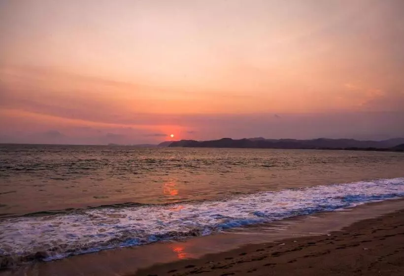 בית מלון כפרי The Alondra