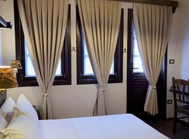 בית מלון כפרי Mangalemi