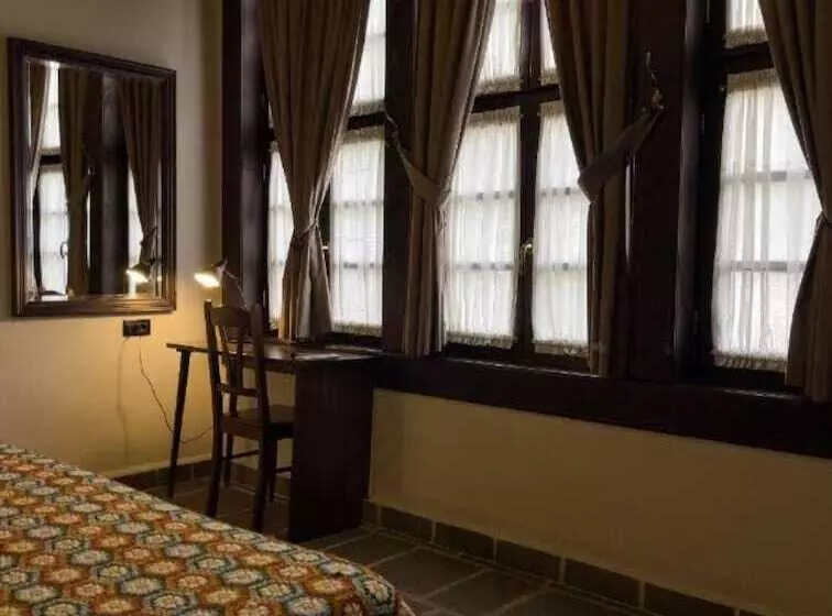 בית מלון כפרי Mangalemi