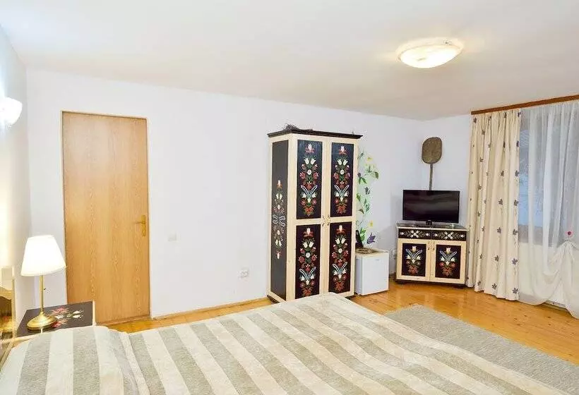 هتل Pension Bassen