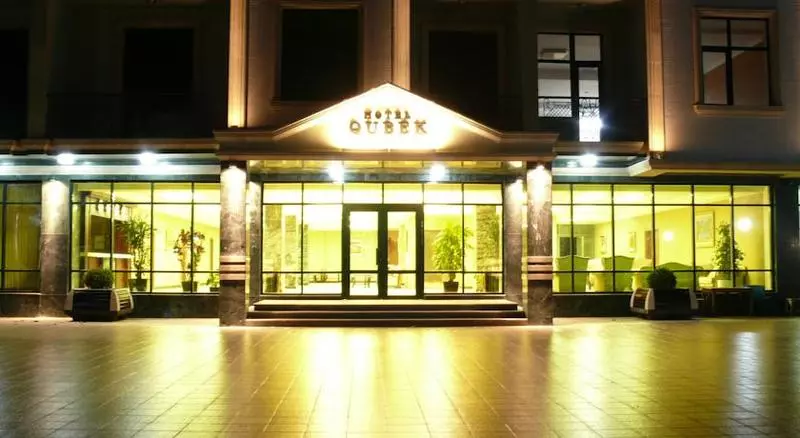 هتل Qubek