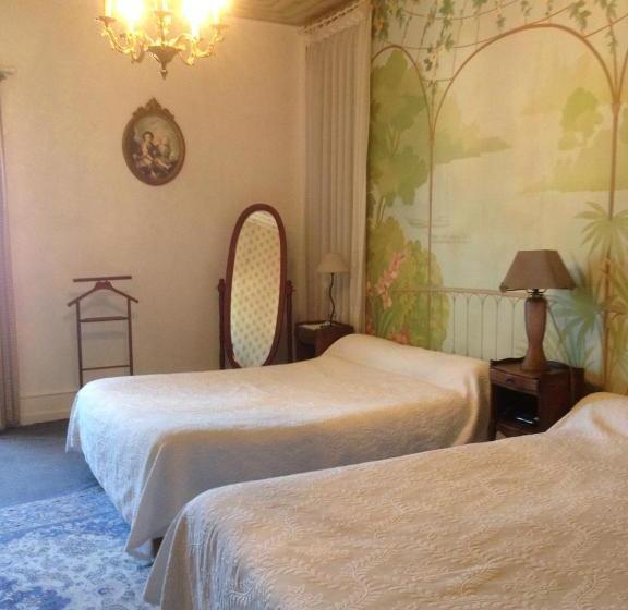 בית מלון כפרי Hôtel Des Xii Apôtres & De La Clé Des Champs