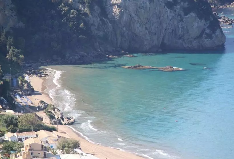 Sebastians Family Hotel & Taverna