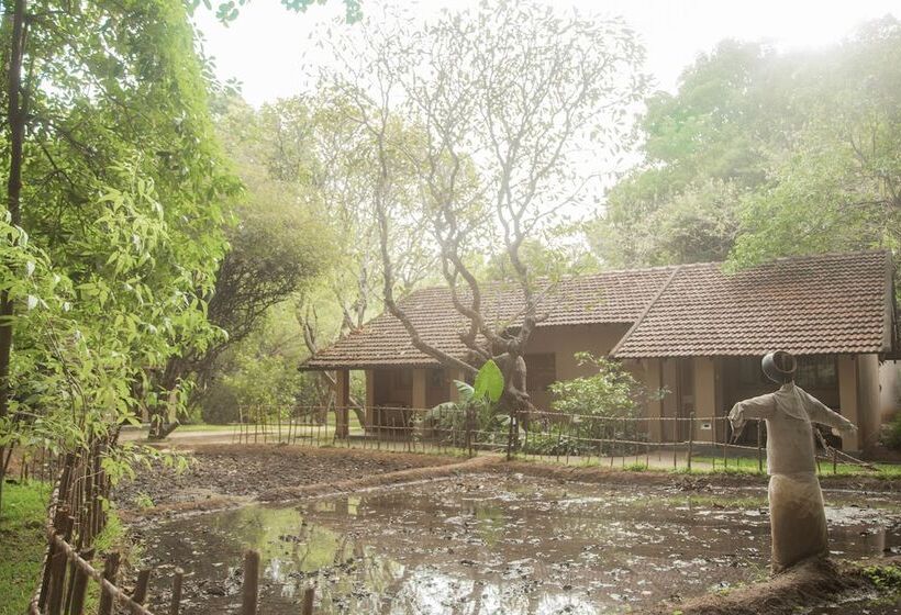 فندق Sigiriya Village