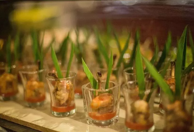 Hotel Sigiriya Village