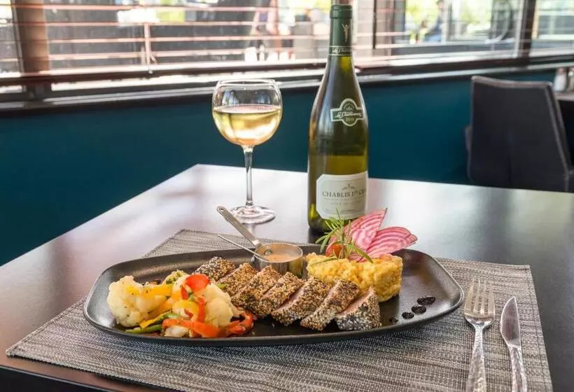 Отель The Originals Boutique, Hôtel Le Cap, Gap Sud