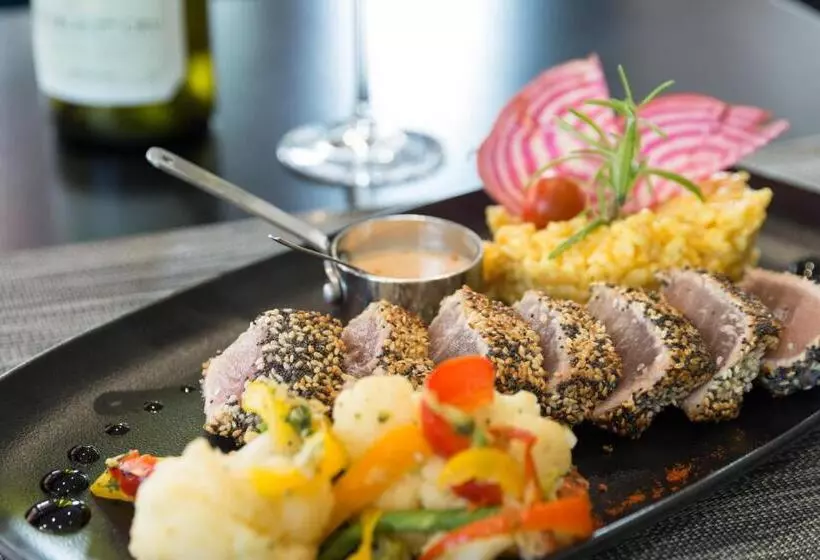 Отель The Originals Boutique, Hôtel Le Cap, Gap Sud