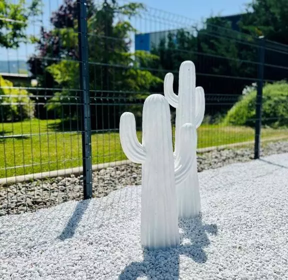 Отель The Originals Boutique, Hôtel Le Cap, Gap Sud