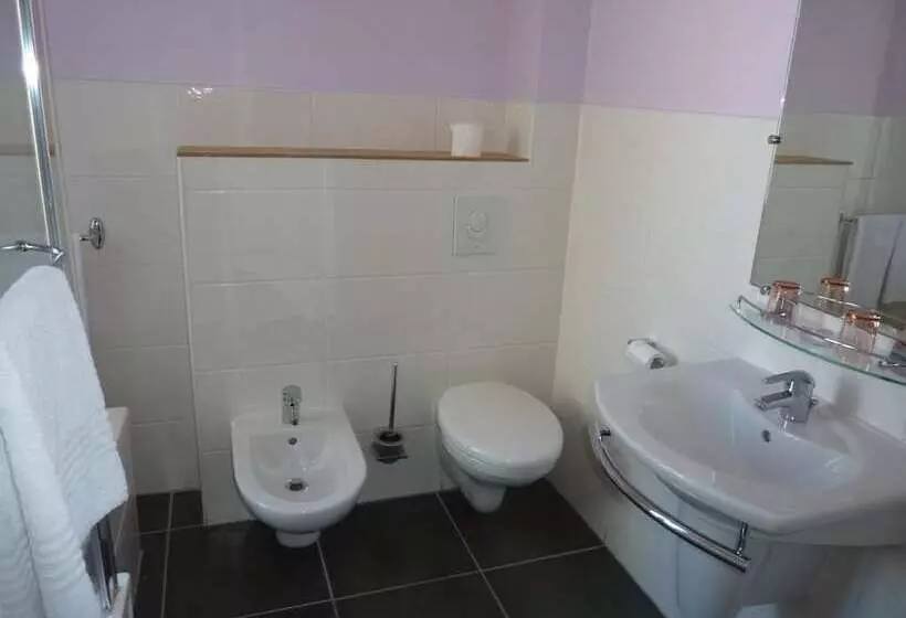 Отель Urban Style, Hôtel Le Cheval Noir, Saint étienne