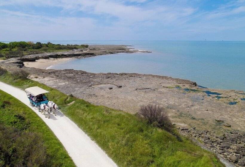 Отель Vvf île De Ré Sainte Marie De Ré