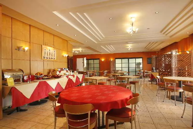 Interhotel Le Moulin Rouge