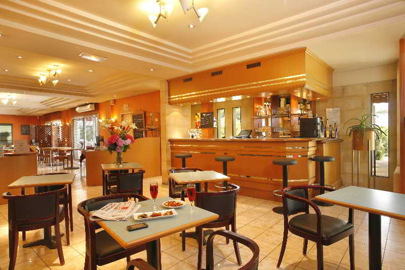 Interhotel Le Moulin Rouge