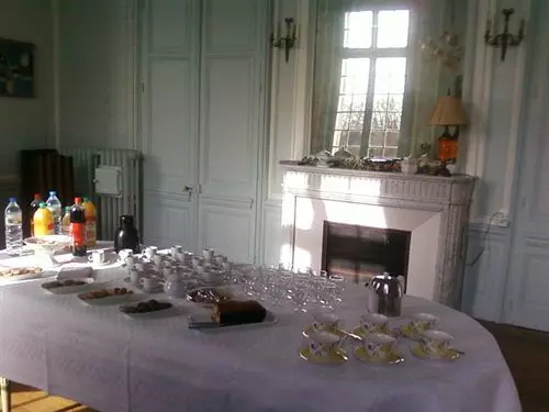 膳宿费 La Rucheliere