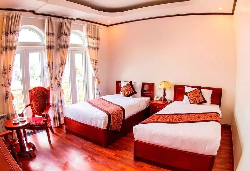 Arengo Sapa Hotel