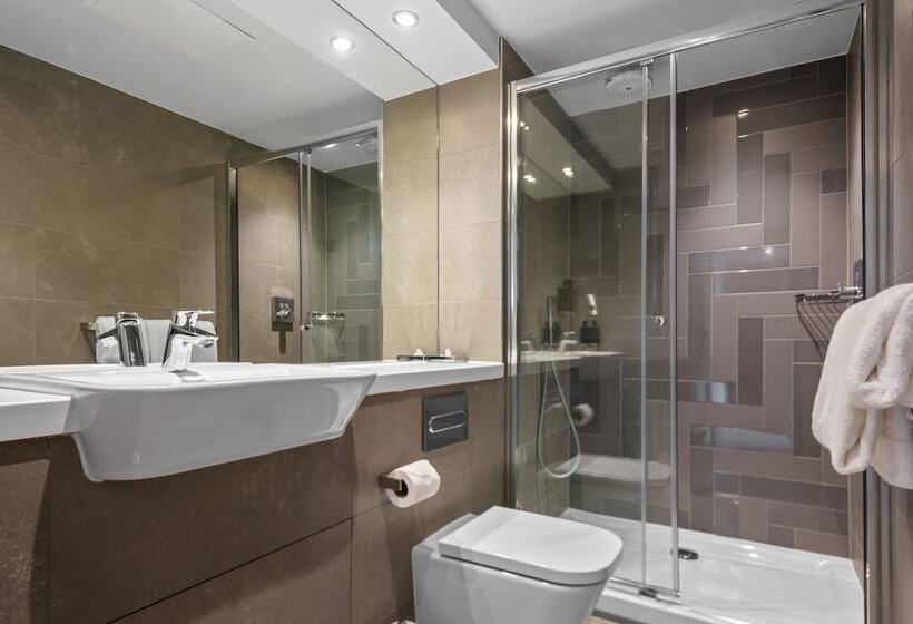 فندق Roomzzz Newcastle City