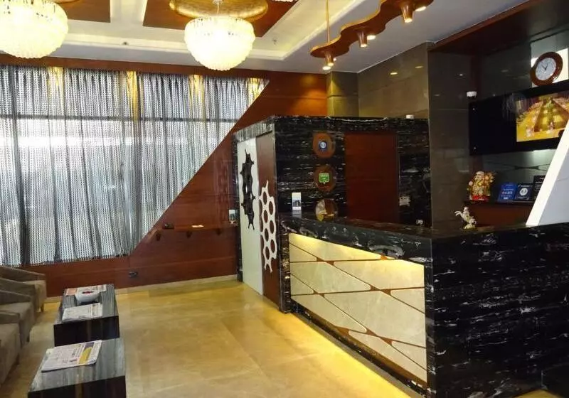 Hotelli Cosmopolitan Ahmedabad