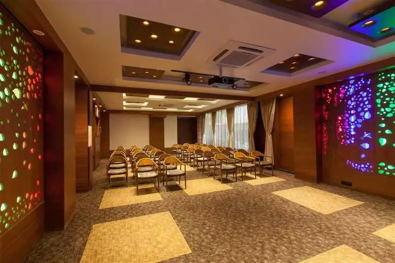 Hotel Cosmopolitan Ahmedabad